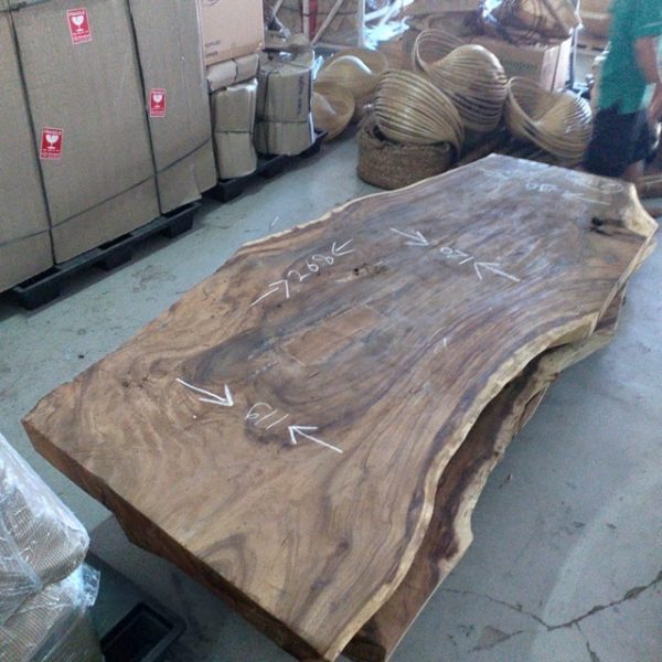 Table Suar 295B