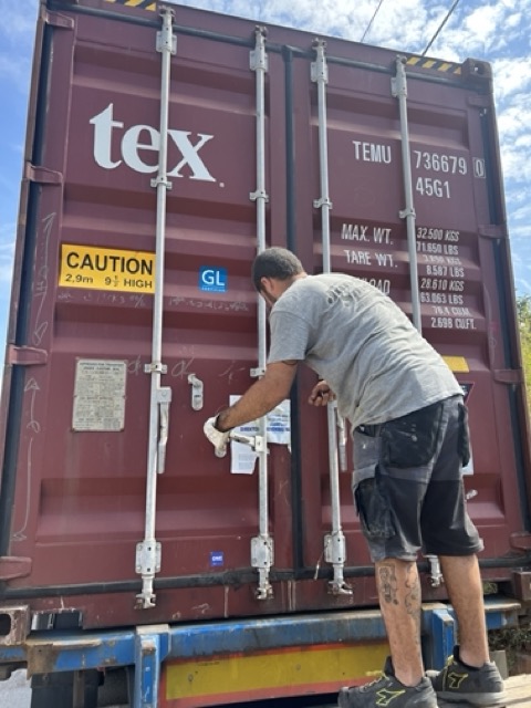 Container de table en SUAR Container de table en SUAR