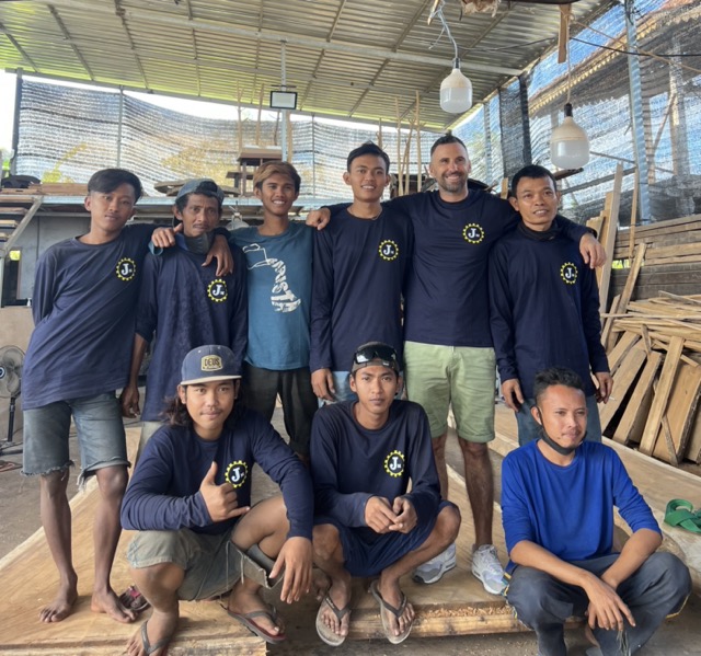 Atelier Bois massif bali Table Suar