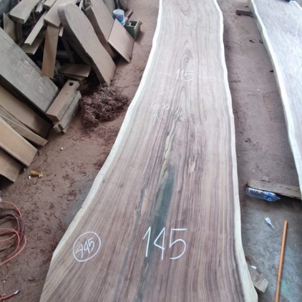 TABLE SUAR 445B